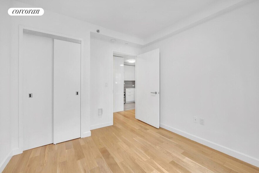 Building Photo - 111 E 115th St