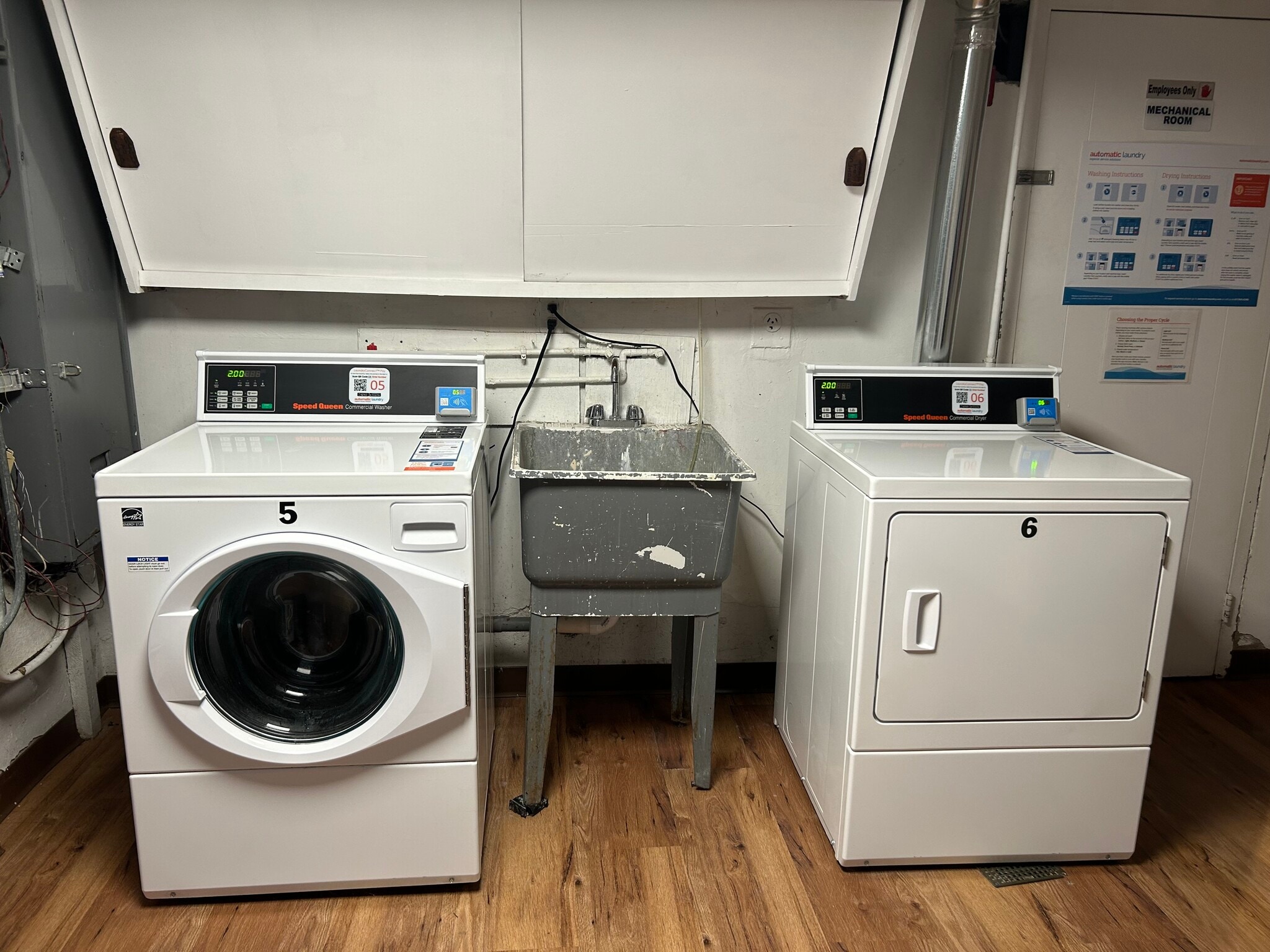 Laundry Facilities - 2 Albert Dr