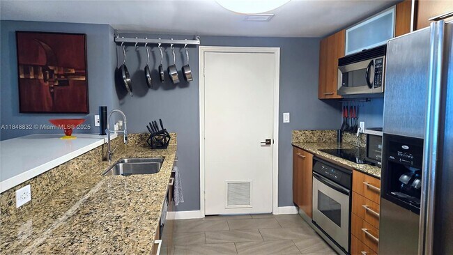 Building Photo - 9055 SW 73rd Ct