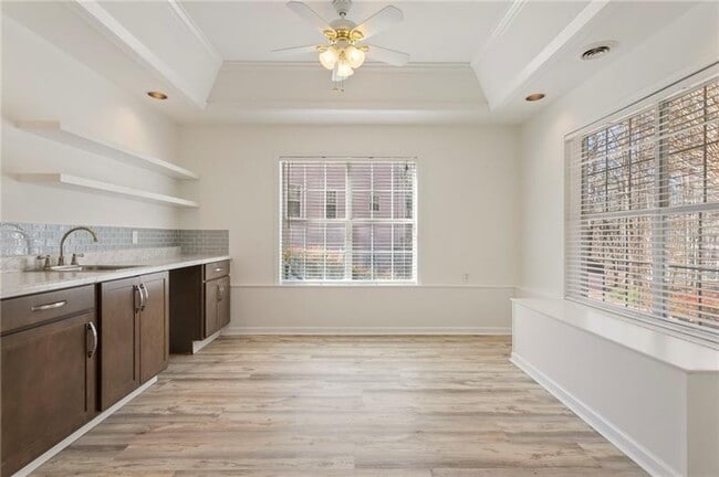 Building Photo - 133 Parkstone Way