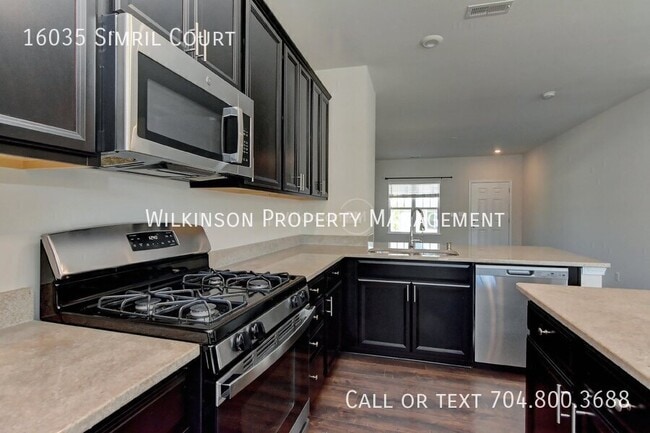 Building Photo - 16035 Simril Ct