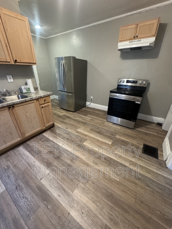 Building Photo - 215-217 Emerson Street