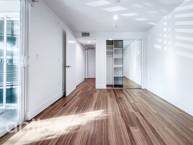 Building Photo - 1538 Purdue Ave