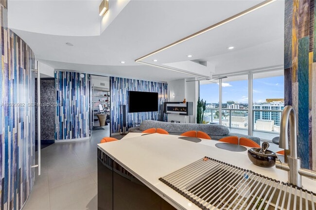 Building Photo - 6365 Collins Ave