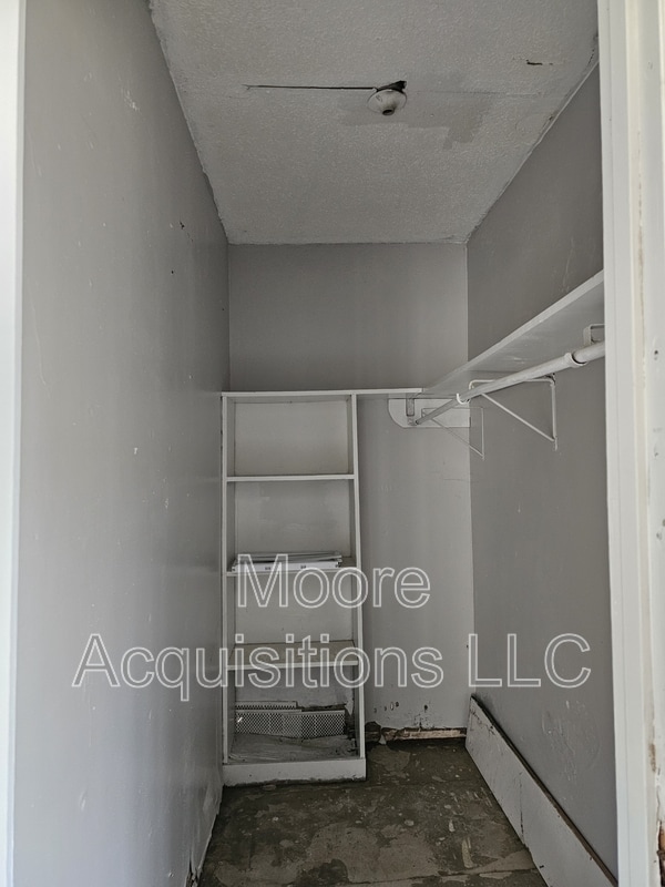 Building Photo - 1811 Nowlin St