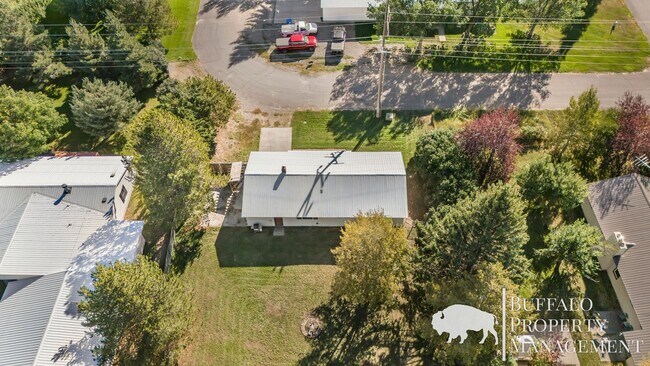 Building Photo - 578 Maple Leaf Dr