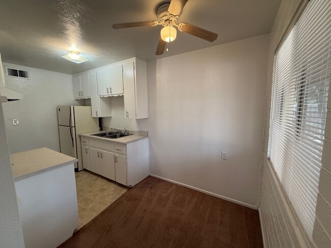 Building Photo - Reduced!! One bedroom in Rimrock contact Property Pros Property Management