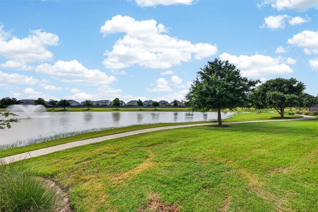 Building Photo - 26302 Misty Ember Ln