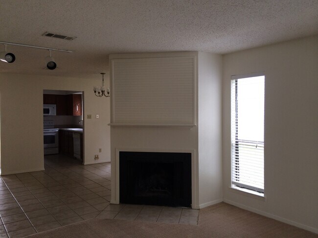 Building Photo - FEEL AT HOME AT LAKE SHORE VILLAS *Upstairs*