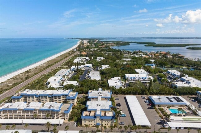 Building Photo - 3802 Gulf of Mexico Dr