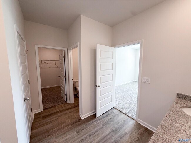 Building Photo - 124 Betty Williams Dr