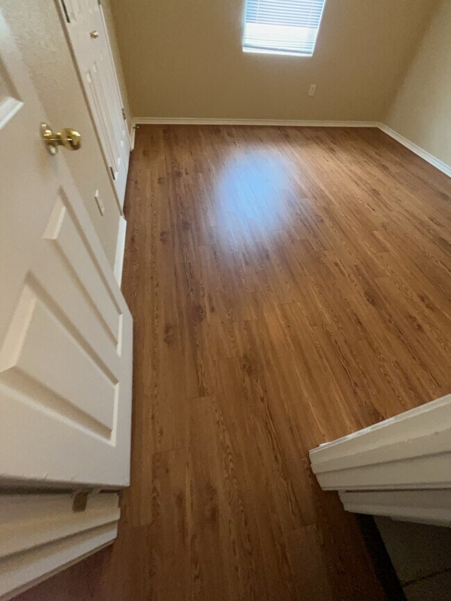 Building Photo - Wonderful 3/2/2 in Granbury ISD