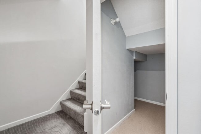 Building Photo - 675 N 1st St