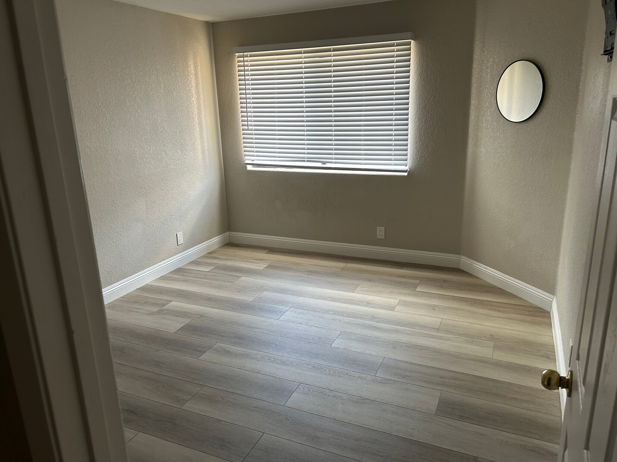 Building Photo - 5048 S Rainbow Blvd