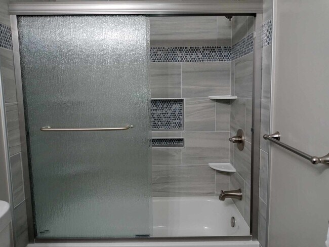 Building Photo - 440 N Oceana Blvd