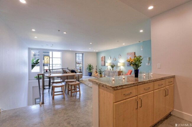 Building Photo - 175 Langton St