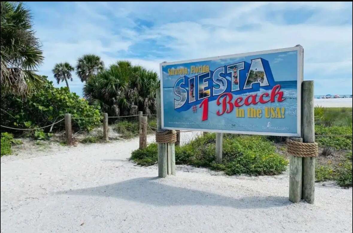 Siesta Key Beach - 681 Maraviya Blvd