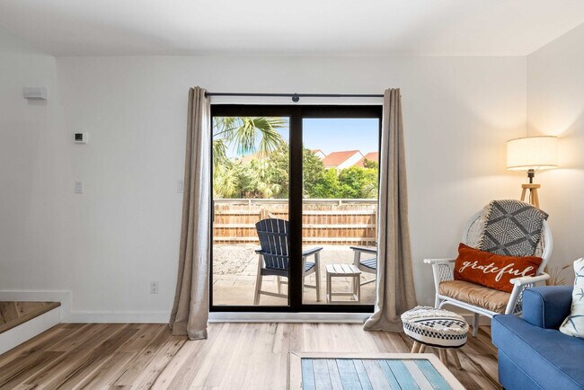 Building Photo - 928 Whelk Ct