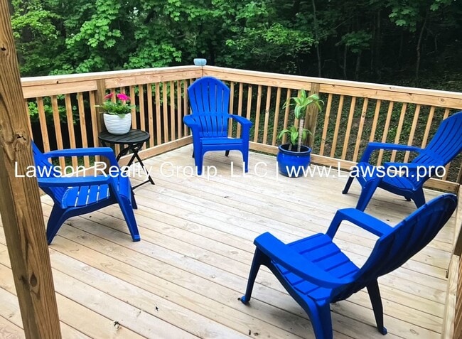 Building Photo - Two Bedroom Home in City of Salem