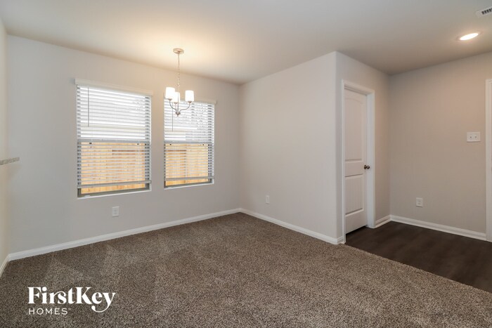 Building Photo - 25621 Roy Rogers Rd