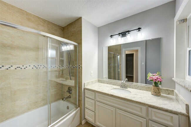 Building Photo - 3402 Gannett St