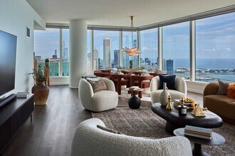 Building Photo - 1000 S Michigan Ave