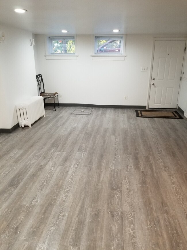 Building Photo - 43 First Street