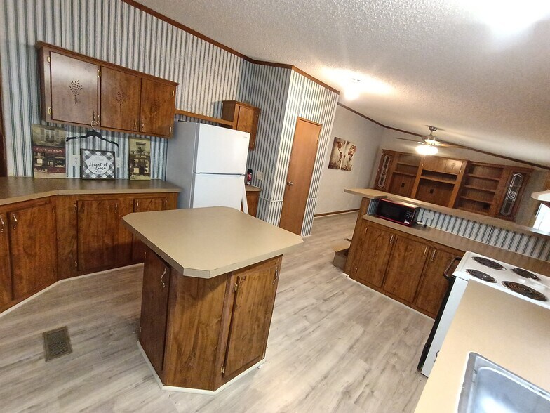 Building Photo - 41369 N Thibodeaux Rd