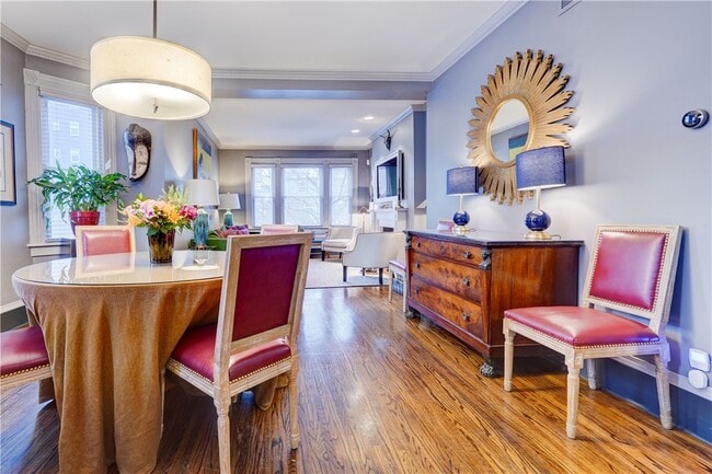 Building Photo - 249 S Goodman St