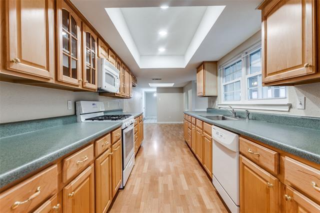 Building Photo - 1221 Middle Cove Dr