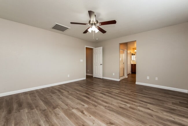 Building Photo - 8032 Carr Valley St