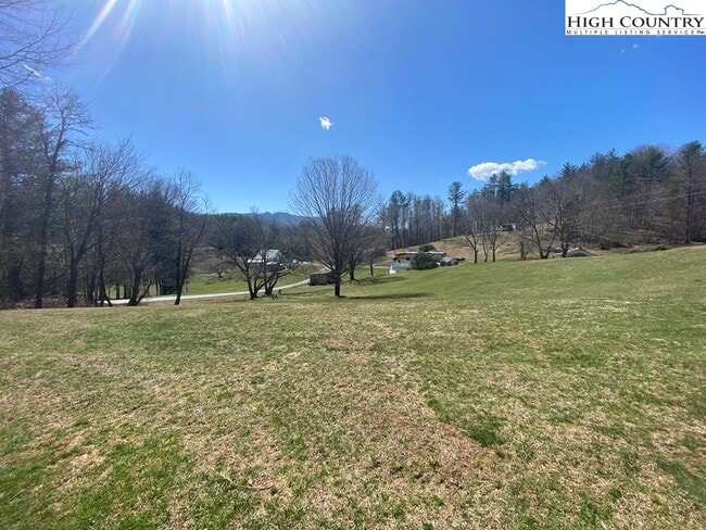 Building Photo - 462 Hartsoe Rd