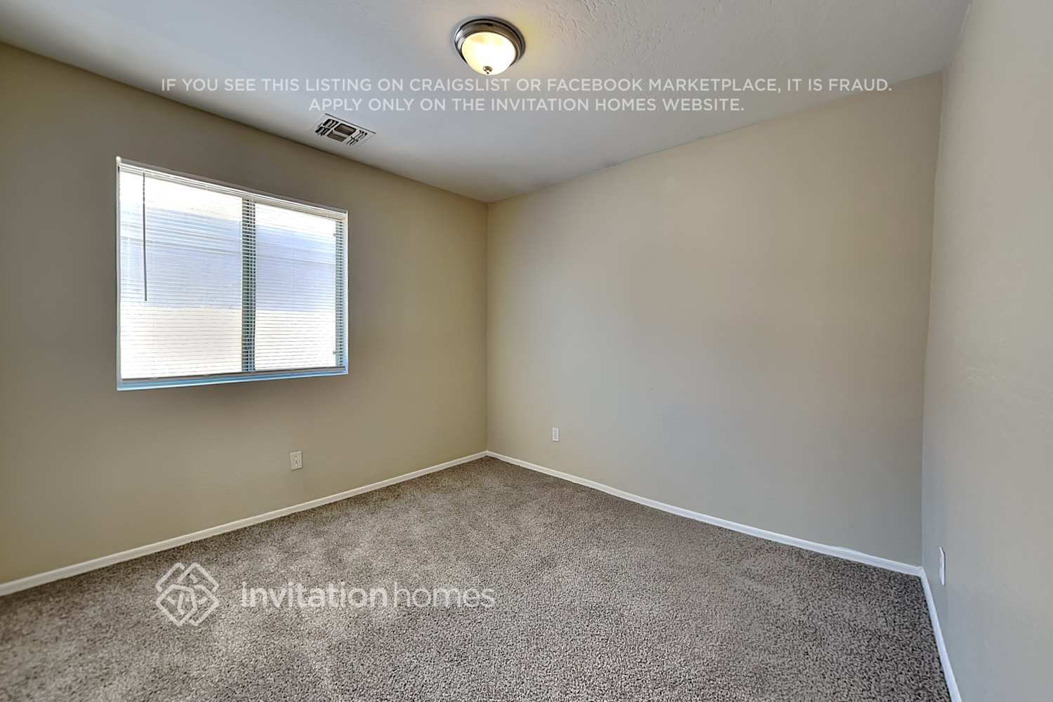 Building Photo - 3319 W Sunland Ave