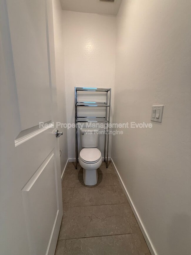 Building Photo - 17760 W Cassia Way