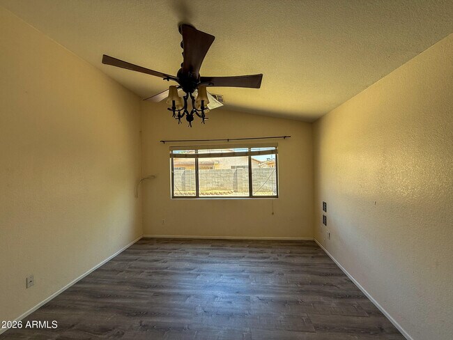 Building Photo - 1330 E Santa Fiore St
