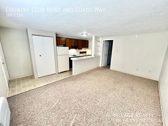 Building Photo - 613 Country Club Rd