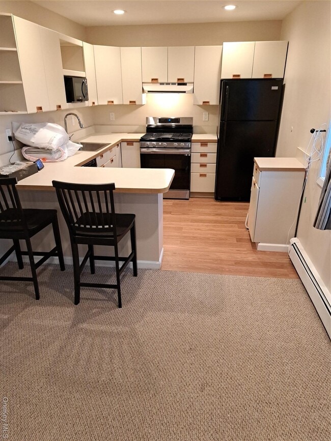 Building Photo - 196 N Nassau Ave