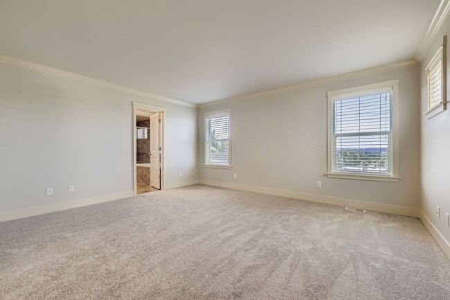 Building Photo - Beautifully Finished 4 Bed 2.5 Bath Bothel...