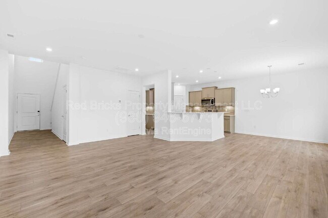 Building Photo - 17030 Patron Dr