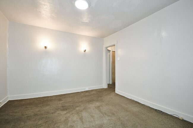 Building Photo - 1721 Montier St