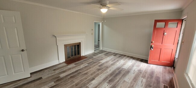 Building Photo - 3008 Peebles Dr