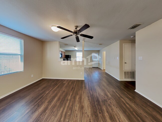 Building Photo - 8427 Cotton Valley Ln