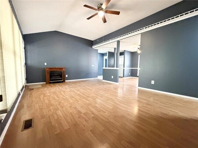 Building Photo - 5 Haslingden Ln