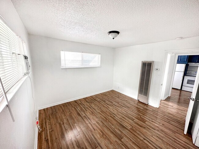 Building Photo - 517 N 900 W