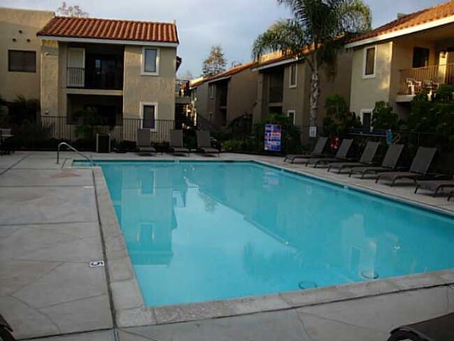 Building Photo - 10182 Camino Ruiz