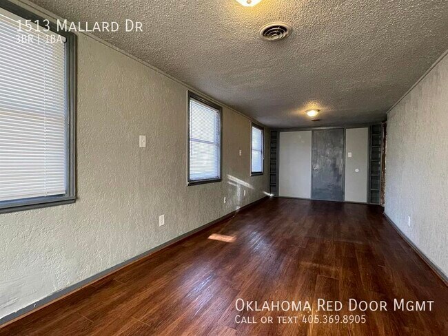 Building Photo - 1513 Mallard Dr