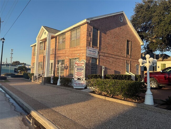 Building Photo - 2302 45th St