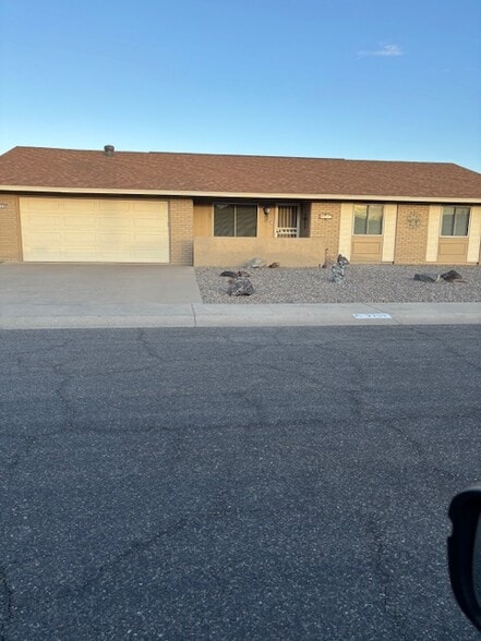 Primary Photo - 9709 W Glen Oaks Cir