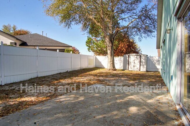 Building Photo - 990 Kenbar St