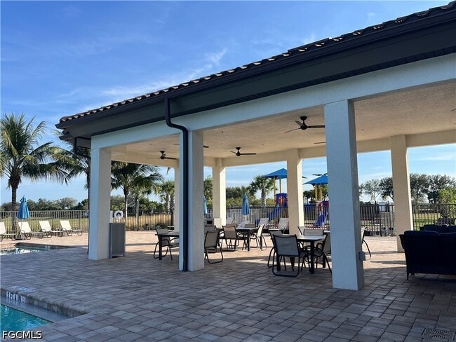 Building Photo - 14662 Cantabria Dr